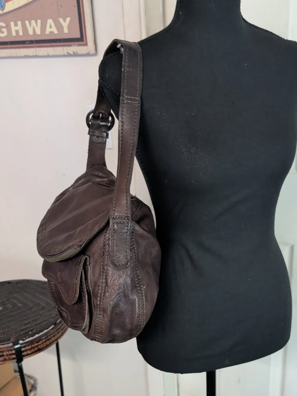 Lucky Brand Stash Hobo Shoulder Whipstitch Flap Retro Bag Purse Saddle Brown